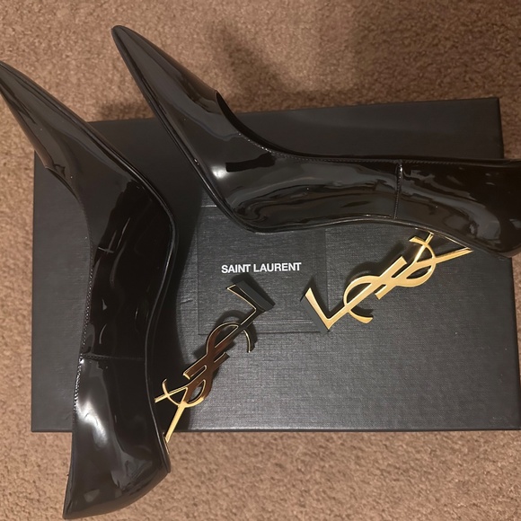 YSL Pumps w/logo gold logo heel - Picture 3 of 4